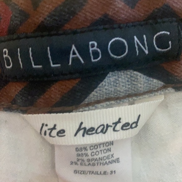 BILLABONG Shorts - Picture 5 of 8